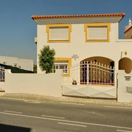 V4 Com Piscina Privada A 400 Metros Da Ferienhaus Albufeira