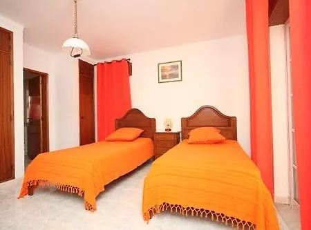 V4 Com Piscina Privada A 400 Metros Da Prázdninový dům *