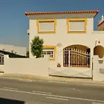 V4 Com Piscina Privada A 400 Metros Da Дом отдыха Албуфейра