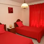 Дом отдыха V4 Com Piscina Privada A 400 Metros Da Албуфейра