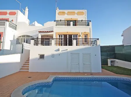 V4 Com Piscina Privada A 400 Metros Da * البوفيرا
