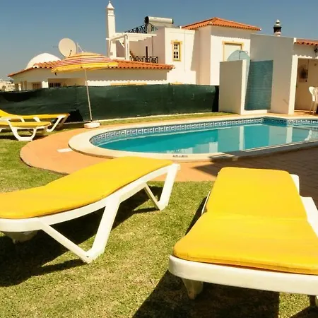 V4 Com Piscina Privada A 400 Metros Da Αλμπουφέιρα